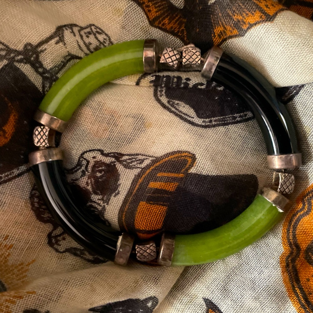 Vintage Green Jade & Onyx Ladies Bracelet